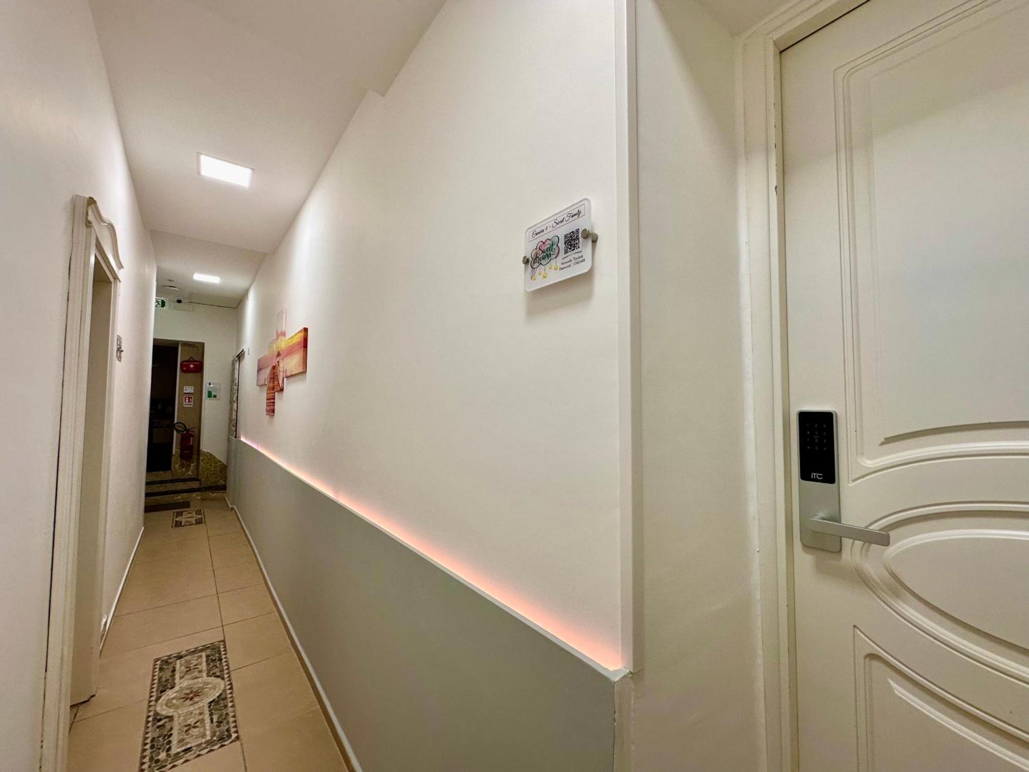 Bed and Breakfast Sweet Dreams Napoli Екстер'єр фото